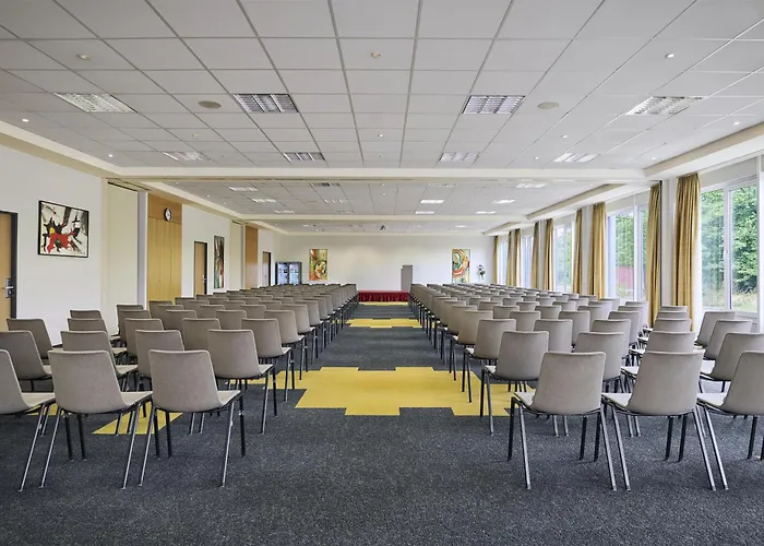 Nh Messe فندق 4*