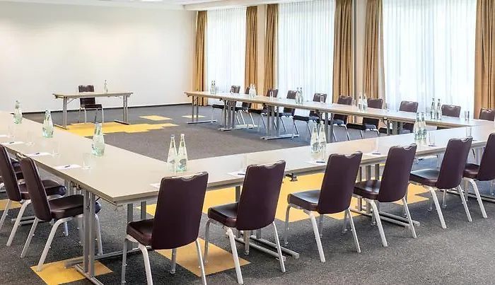 فندق Nh Messe لبسيا