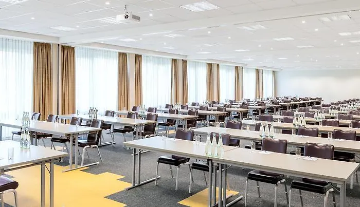 Nh Messe فندق 4*